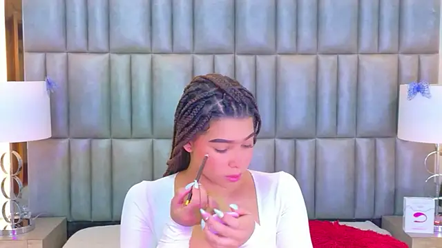 TiaraRosse online show from February 15, 2026, 6:10 am