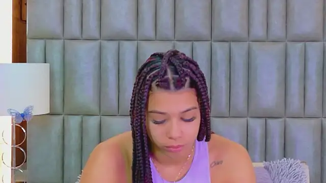Snapshot of TiaraRosse chatting on June 11, 2026, 12:25 pm TiaraRosse online show from June 11, 2026, 12:25 pm