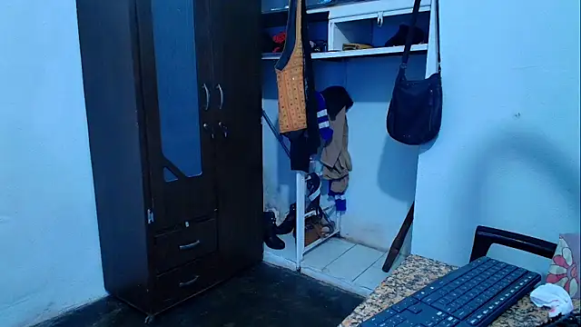 Oh Tique online show from January 7, 2026, 1:02 pm