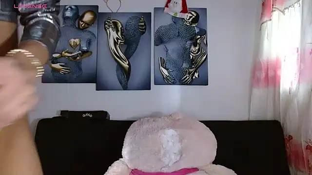 Snapshot of Maidi_ chatting on January 12, 2025, 5:22 pm Maidi online show from January 12, 2025, 5:22 pm