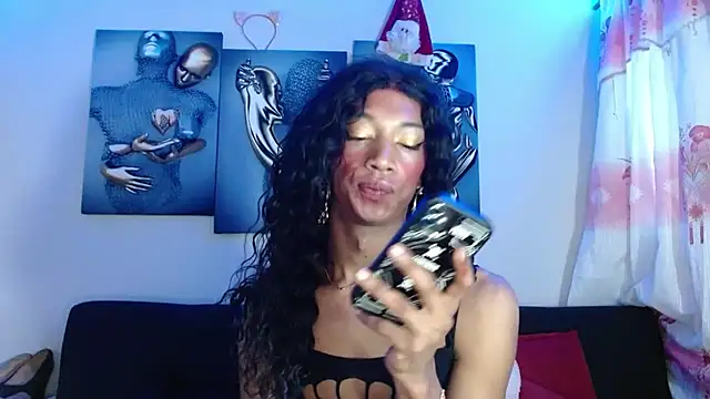 Snapshot of Maidi_ chatting on January 17, 2025, 1:35 pm Maidi online show from January 17, 2025, 1:35 pm