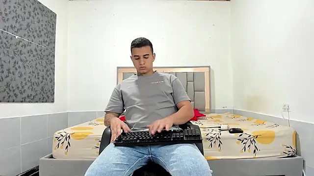 simookeler online show from November 26, 2025, 1:50 am