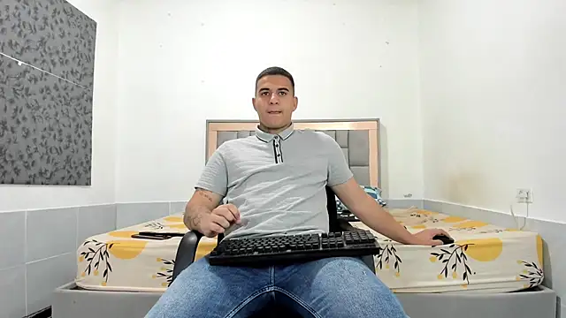 simookeler online show from February 2, 2026, 1:21 pm