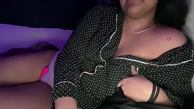 Snapshot of inarahh chatting on February 3, 2026, 6:00 am inarahh online show from February 3, 2026, 6:00 am