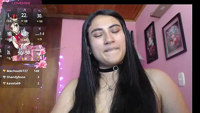 bunnyemilyrose36 online show from December 12, 2024, 9:15 pm