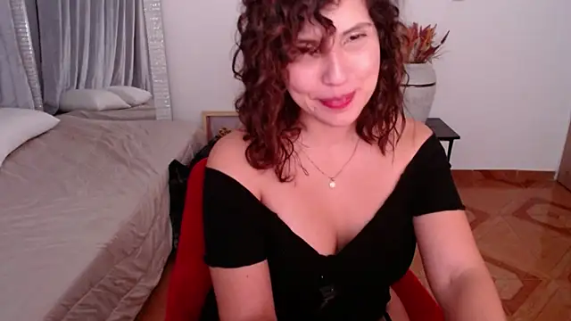 Snapshot of Sigrid- chatting on February 9, 2025, 5:19 am Sigrid- online show from February 9, 2025, 5:19 am