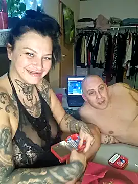 Snapshot of Anna_Adrian_tatto chatting on December 3, 2024, 7:33 pm Anna Adrian tatto online show from December 3, 2024, 7:33 pm