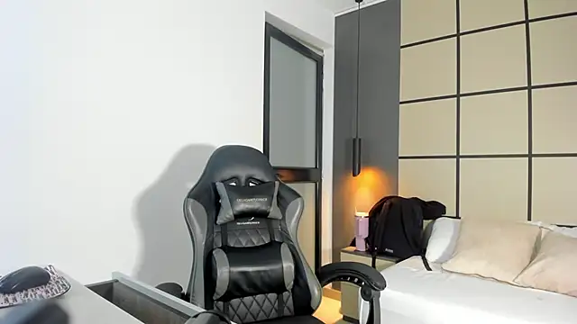 alma fenix online show from February 13, 2026, 12:45 pm