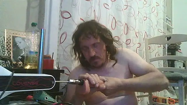cyril020202 online show from June 18, 2026, 12:31 pm