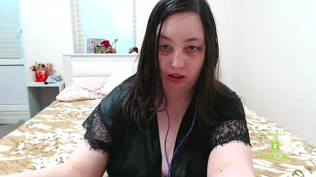 cute and hot online show from February 10, 2025, 1:33 pm