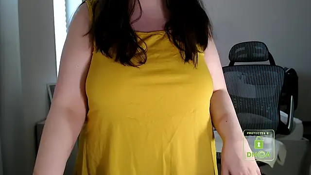 Snapshot of cute_and_hot chatting on April 19, 2026, 12:59 pm cute and hot online show from April 19, 2026, 12:59 pm