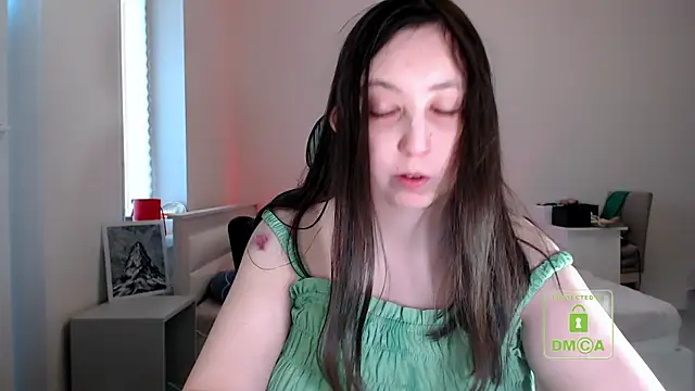 Snapshot of cute_and_hot chatting on May 1, 2026, 5:06 pm cute and hot online show from May 1, 2026, 5:06 pm