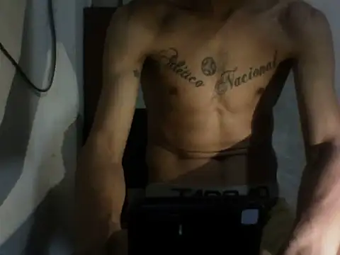 Delgadomx online show from November 4, 2025, 5:17 am