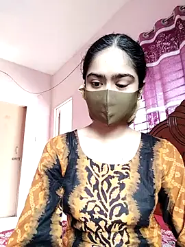 Arisha- online show from October 26, 2025, 9:26 am