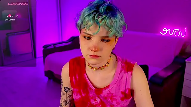 Snapshot of School_Love chatting on December 18, 2024, 1:12 pm School Love online show from December 18, 2024, 1:12 pm