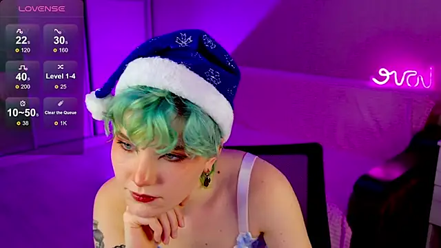 Snapshot of School_Love chatting on December 30, 2024, 4:19 pm School Love online show from December 30, 2024, 4:19 pm