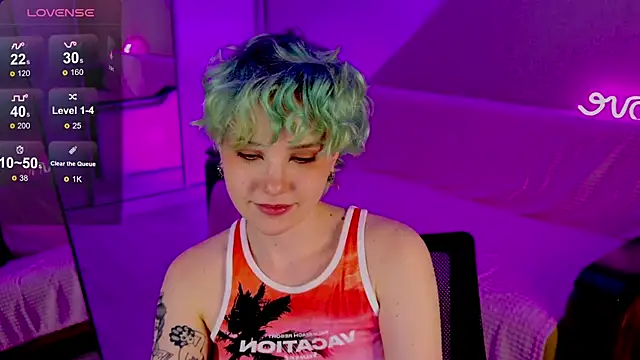 Snapshot of School_Love chatting on January 22, 2025, 4:12 pm School Love online show from January 22, 2025, 4:12 pm