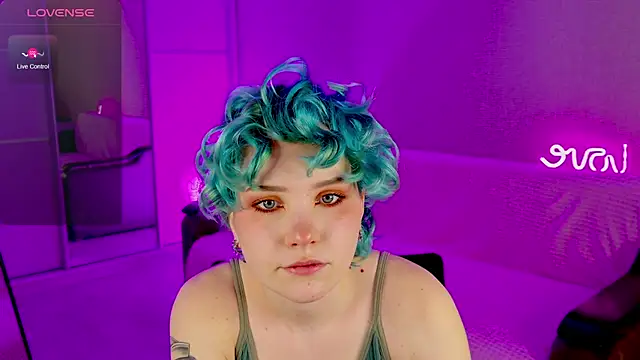 Snapshot of School_Love chatting on February 9, 2025, 1:03 pm School Love online show from February 9, 2025, 1:03 pm