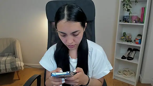  BellaEvans  online show from June 5, 2026, 4:52 am