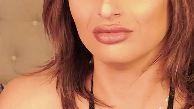 xprettysmilex online show from January 9, 2025, 8:22 pm