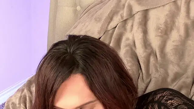 xprettysmilex online show from March 6, 2025, 9:31 pm