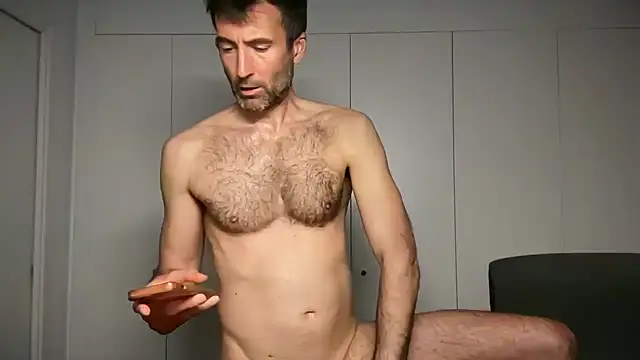 Snapshot of david_spanish chatting on April 3, 2026, 12:41 am david spanish online show from April 3, 2026, 12:41 am