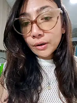 Mia Ruiz online show from March 18, 2025, 3:53 am