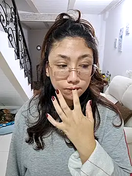 Mia Ruiz online show from September 13, 2025, 2:44 am