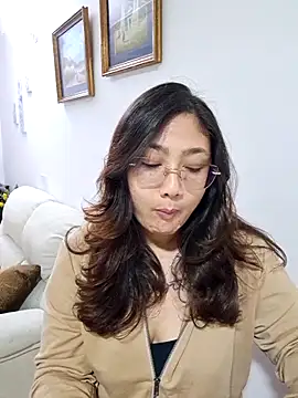 Mia Ruiz online show from September 20, 2025, 2:34 am