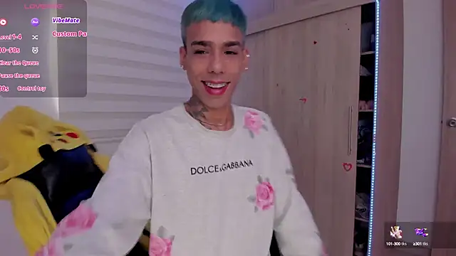 Snapshot of aldrinwhite chatting on March 18, 2025, 2:15 pm aldrinwhite online show from March 18, 2025, 2:15 pm