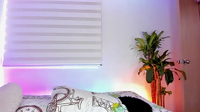 Snapshot of aldrinwhite chatting on September 23, 2025, 6:11 pm aldrinwhite online show from September 23, 2025, 6:11 pm