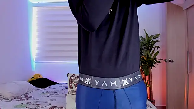 Snapshot of aldrinwhite chatting on October 23, 2025, 4:50 pm aldrinwhite online show from October 23, 2025, 4:50 pm