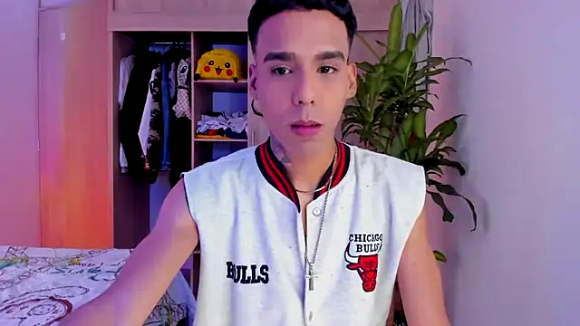 Snapshot of aldrinwhite chatting on November 16, 2025, 6:13 pm aldrinwhite online show from November 16, 2025, 6:13 pm