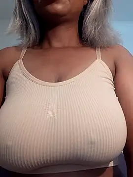 Snapshot of realsquirter chatting on February 3, 2026, 7:57 am realsquirter online show from February 3, 2026, 7:57 am