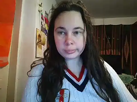 Cora Maro online show from November 10, 2025, 12:31 am