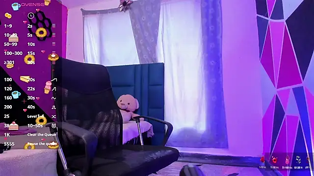 charolbruce 1 online show from January 30, 2025, 6:43 pm