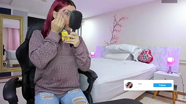 charolbruce 1 online show from February 25, 2026, 11:53 am