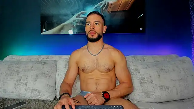 Snapshot of Crhis_N_Derek chatting on January 26, 2025, 2:19 pm Crhis N Derek online show from January 26, 2025, 2:19 pm