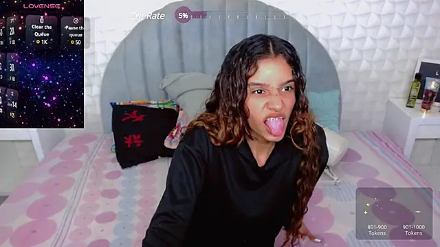 charlotte 0309 online show from December 27, 2024, 10:48 pm