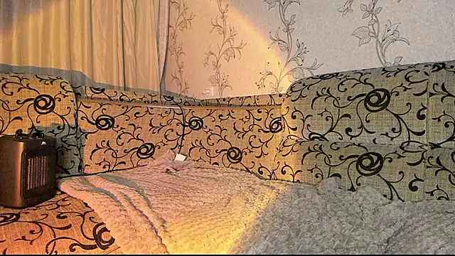 insanely-sweet online show from January 30, 2025, 8:21 pm