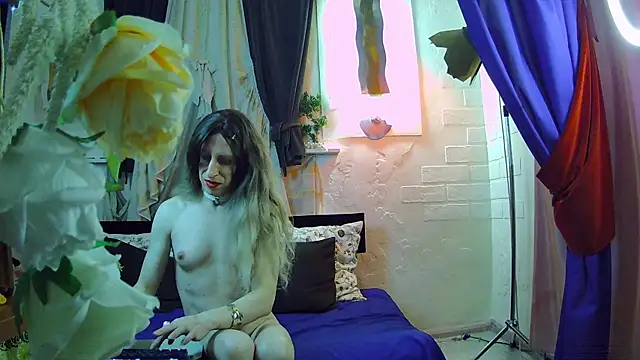 Mary Loon online show from February 13, 2025, 6:41 am