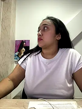 Snapshot of cata_megan chatting on December 8, 2024, 4:35 am cata megan online show from December 8, 2024, 4:35 am