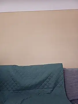 DevilDahm online show from April 18, 2026, 8:42 pm