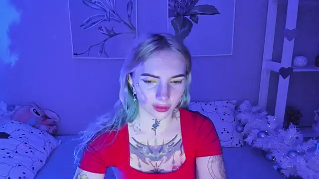 Snapshot of AnneTenet chatting on December 22, 2024, 6:06 am AnneTenet online show from December 22, 2024, 6:06 am