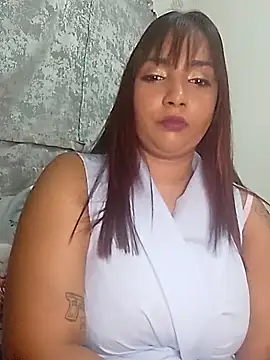 GORGEOUSLIPS online show from November 9, 2025, 3:21 pm