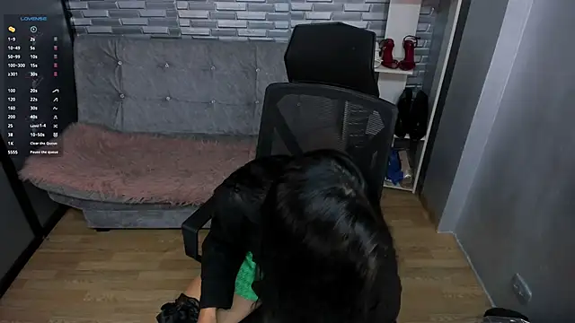 Snapshot of coniie_jhons chatting on February 7, 2025, 11:01 am coniie jhons online show from February 7, 2025, 11:01 am