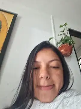 Snapshot of Daila_20_ chatting on February 18, 2026, 10:28 pm Daila 20 online show from February 18, 2026, 10:28 pm