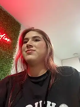 Snapshot of Jimena_White_ chatting on February 5, 2025, 3:02 am Jimena White online show from February 5, 2025, 3:02 am