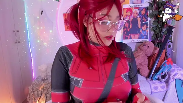 cutepie uwu  online show from December 20, 2025, 12:18 am