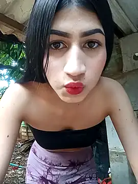 Snapshot of Julix_A chatting on January 21, 2025, 4:48 pm Julix A online show from January 21, 2025, 4:48 pm